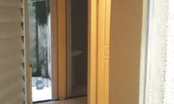 Imagem: Aluga-se kitnet R$ 500, $600, $ 700