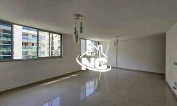 Imagem: Apartamento com 3 quartos à venda, 160