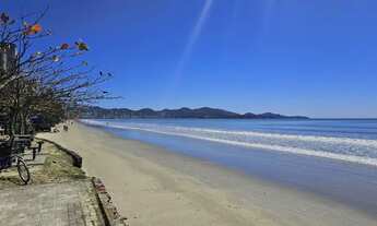 Imagem 5: Cobertura para Venda em Itapema, Meia Praia, 4 dormitórios, 4 suítes, 5 banheiros, 4 vagas