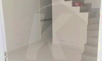 Imagem 3: Sobrado com 2 quartos, sala, cozinha e banheiro