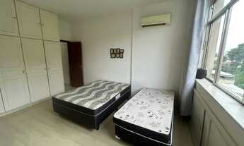 Imagem 3: Quarto sala na Lapa com o Cristo