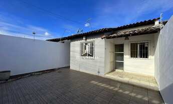 Imagem 2: Casa à venda na Cidade Universitária espaçosa e excelente localização