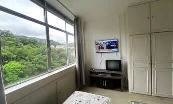 Imagem 4: Quarto sala na Lapa com o Cristo