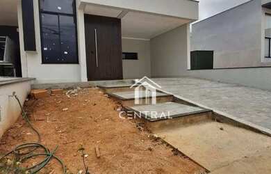 Imagem 2: Bela casa com planejados em condomínio fechado