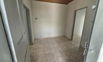 Imagem 5: Aluga se casa particular 2/4 de fundo no bairro Martins