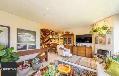 Imagem 5: Belíssima casa em condomínio com 218,3m² com 4 dorm., 2 suítes e 2 vagas. Situad