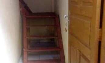 Imagem 4: Casa na Rua Cesário Alvim, entre travessa de Breves e Av. Bernardo Sayão. 2 quartos