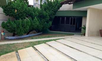 Imagem 2: Casa para venda de 391m² com 3 suítes, 1 sendo máster em Capim Macio