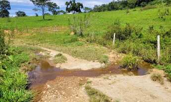 Imagem 5: Fazenda/Sítio/Chácara para venda possui 1000 metros quadrados com 2 quartos