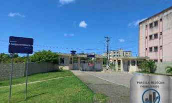 Imagem: Apto no Petrópolis, 2/4, 1º andar, reformado