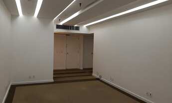 Imagem 4: Grupo de Salas (2) / Centro / 74 m2 / Excelente Estado / Ar Condicionado Novo / Elevadores