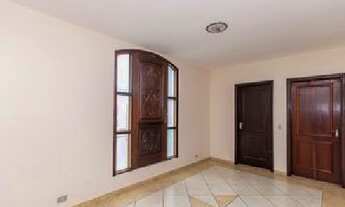 Imagem 3: Sobrado 4 quartos, 1 suíte com sacada, 3 vagas, 165m² no Bairro Fazendinha, Churrasqueira