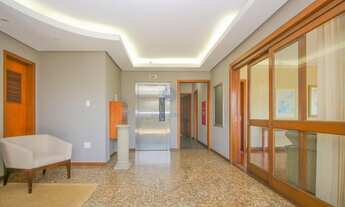 Imagem 2: Apartamento para Venda em Porto Alegre, Higienópolis, 3 dormitórios, 1 suíte, 3 banheiros