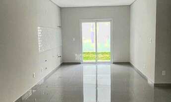 Imagem 4: Sobrado no Canadá com 1 Suite + 2 Quartos