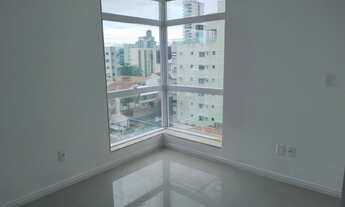 Imagem 2: Apartamento para aluguel e venda tem 108 mts, com 3 quartos. Excelente localização. Macaé