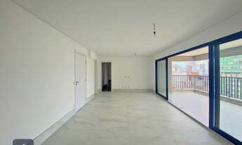 Imagem 7: Apartamento com 3 suites e 3 vagas de garagem - Andar alto e face norte