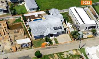 Imagem: Casa térrea com 3 suítes em condomínio