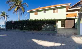 Imagem 4: CASA BOMBINHAS - R$ 3.900.000,00