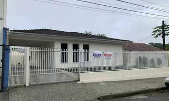 Imagem: CASA COM 4 DORMS (1 SUITE) E PISCINA- NA