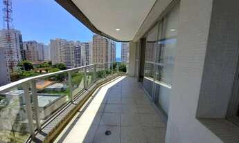 Imagem: Apartamento com sacada, 4 dormitórios sendo