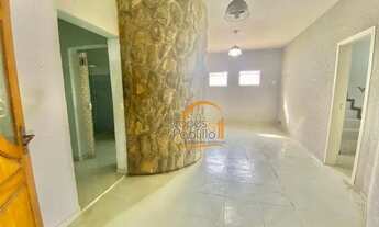 Imagem 2: Imóvel Comercial à venda! Ótimo para locação com várias salas e banheiros!