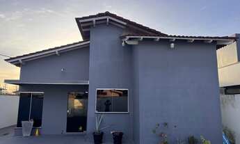 Imagem 1: Aluga-se casa Casa com 3 dormitórios