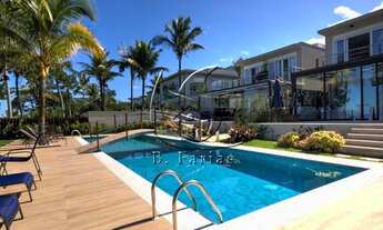 Imagem: Casa de Alto Padrão em condomínio, sendo