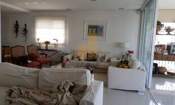 Imagem 7: Apartamento com varanda integrada às salas, rua arborizada, aréa nobre da Santa Cecília