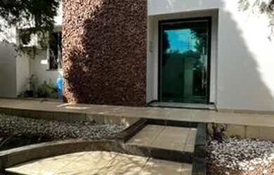 Imagem 2: Casa duplex com 3 suítes no ponta negra 1