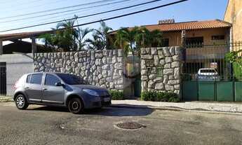 Imagem 2: Excelente casa duplex projetada próximo a Rogaciano Leite com varanda nas laterais e paisa