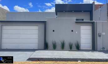 Imagem 1: Casa em Caldas Novas, 3Q, suíte, laje, pé direito duplo, pias esculpidas, LED, porcelanato