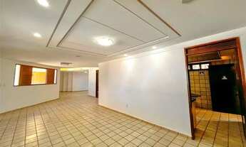 Imagem 7: Casa para locação de 4 quartos com suítes + 1 escritório em Candelária - R$ 3.500,00