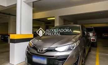 Imagem 5: Apartamento para venda tem 60 metros quadrados com 2 quartos em Menino Deus - Porto Alegre