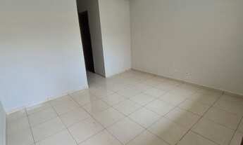 Imagem 3: Sobrado Grande, c/ Terreno Privativo, 2 quartos amplos, Sacada, 2 vagas, disp. fiador