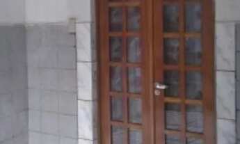 Imagem 2: Nacional vende casa em Moreno em ótima localização na Rua Fernandes Vieira, Com Dois quart