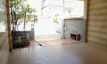 Imagem 4: Ótimo Local ! Casa com 3 dormitórios