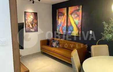 Imagem 5: Linda casa no Bairro Laranjeiras com piscina em Uberlândia MG disponível para compra