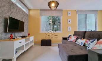 Imagem 2: Casa em condomínio com 3 suítes e piscina privativa