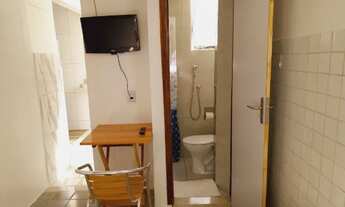 Imagem 7: Quarto, banheiro e cozinha tudo privativo. já incluso cond, agua, iptu. wi fi gratis