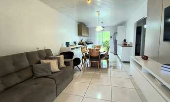 Imagem 2: Casa para Venda em Florianópolis, Campeche, 2 dormitórios, 1 suíte, 2 banheiros, 1 vaga