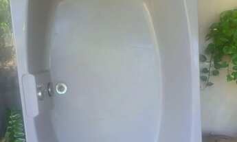 Imagem 4: Vendo banheira de hidromassagem cor cinza