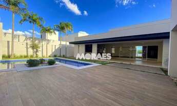 Imagem 2: Casa em Alto Padrão com 4 suítes à venda, 585 m² por R$ 5.000.000 - Residencial Jardim Est