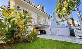 Imagem: SOBRADO COM 3 QUARTOS SENDO 1 CLOSET JARDIM