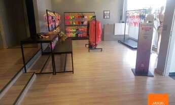 Imagem 4: Casa Comercial para Aluguel em Prado Com Galpão nos Fundos Otima para pequenas e medias em