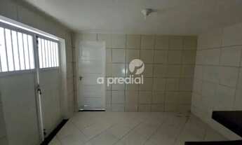 Imagem 4: Casa 03 suites em condominio fechado Residencial Pinto Martins na Vila União 04 banheiros