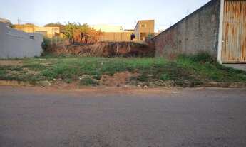 Imagem: Terreno à venda, 300 m² por R$ 165.000,00