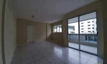 Imagem 3: Apartamento com 2 dormitórios, sendo uma suíte, sacada com churrasqueira,1 vaga, na Trinda