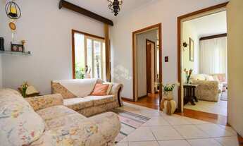 Imagem 6: CASA SEMIMOBILIADA COM 3 QUARTOS 1 SUÍTE E VAGA PARA 4 CARROS NA TRINDADE FLORIANÓPOLIS