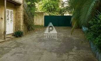 Imagem 2: TERRENO NO PECHINCHA COM 980 M² FRENTE DE RUA