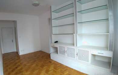 Imagem 3: Apartamento 2 quartos com dependências completas na Rua Paissandu, Laranjeiras